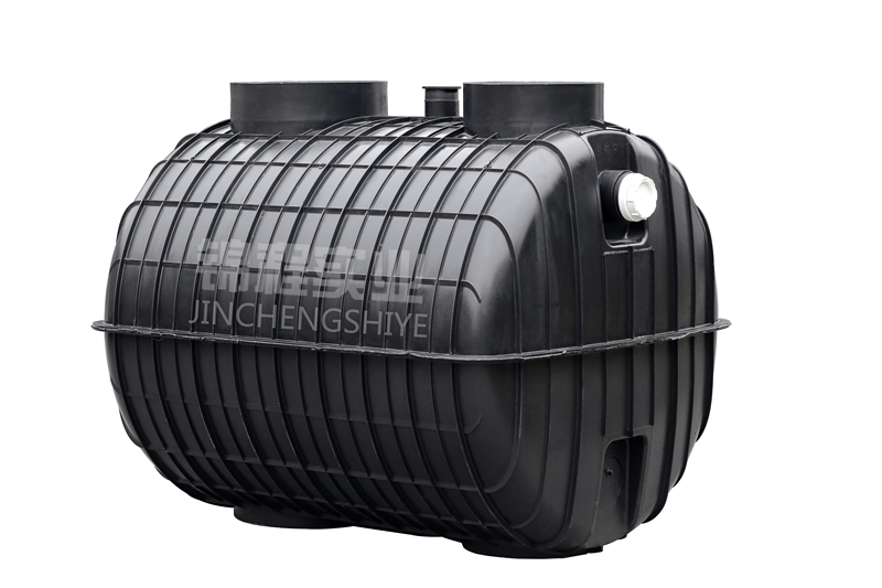 Plastic septic tank